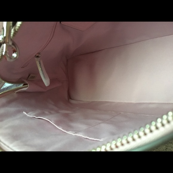 Coach - Picture 8 of 8